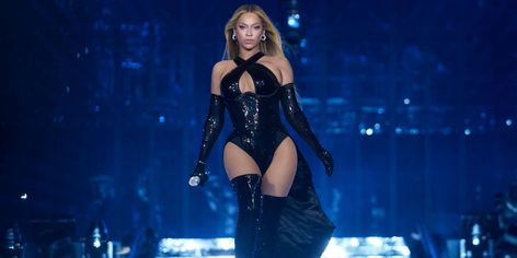 Beyoncé's Renaissance World Tour by the numbers Croquis, Beyonce Concert Outfit, Beyoncé Wallpaper, Beyonce Performance, Queen Bee Beyonce, Beyonce Photos, Beyonce Outfits, Beyonce Style, Beyonce Knowles Carter