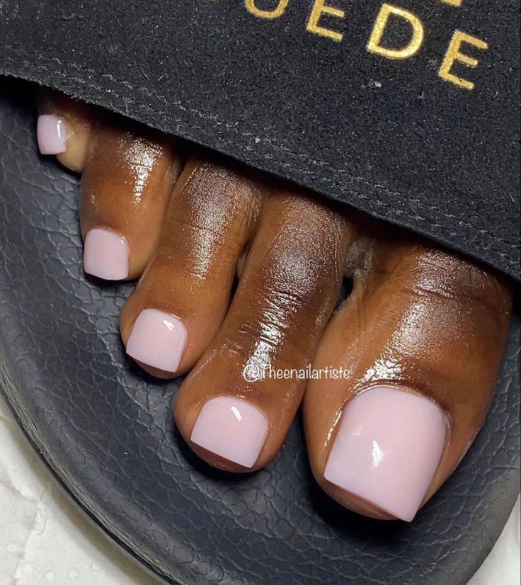 Toenail Polish Black Women, Pink White Pedicure, Clear Pink Pedicure, Birthday Toe Nail Ideas, Baby Pink Toes Nails, Pedicure Ideas Dark Skin, Light Pink Acrylic Toes, Birthday Toes Nails, Gel Polish Toe Nail Designs