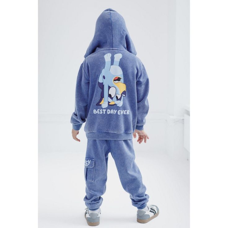 Your Bluey fan is ready to play in this cute 3 piece outfit! This stylish short sleeve shirt and jogger pants set comes with a matching pullover fleece hoodie and features vibrant artwork of Bluey that your kid will love to wear! Made of a soft waffle knit material that keeps your child comfortable, this cool Bluey tee, cargo pants, and hooded sweatshirt set is the perfect outfit for all day fun and adventure! Blue Hooded Hip Hop Top, Blue Cartoon Print Hoodie For Streetwear, Blue Casual Hoodie With Cartoon Print, Casual Light Blue Sets With Pockets, Cotton Hooded Sets With Pockets, Cute Blue Hoodie With Cartoon Print, Casual Long Sleeve Sets With Cartoon Print, Casual Long Sleeve Cartoon Print Set, Casual Blue Sets For Streetwear