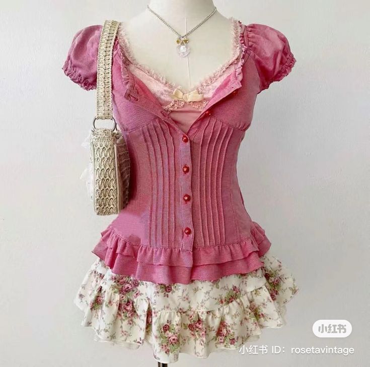 gofundme linked in bio, please support it �❤️ Hearts Outfit Aesthetic, Soft Vintage Outfits, Cute Pink Fashion, Sweetheart Aesthetic Outfits, Lacy Clothes, Pretty Fashion, Sewing Projects Fashion, Love Outfits, Outfit Boards Aesthetic