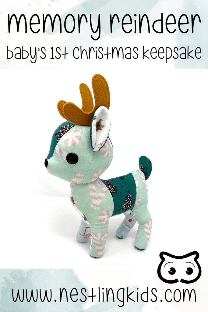 Baby's First Christmas Keepsake Reindeer Baby Christmas Outfits, Memory Animals, First Christmas Keepsake, Memory Bears Pattern, Bear Patterns Free, Teddy Bear Sewing Pattern, Bear Patterns, Keepsake Bear, Toys Ideas