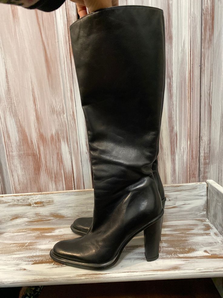 Women's high boot - interior heel boot - Black leather boot size 38 made in Italy - superb interior exterior leather boot - 11 1/4 inch interior soles and 3 1/2 inch heels Leather Knee-high Boots With Leather Sole, High Heel Knee-high Boots With Leather Lining, Leather Knee-high Platform Boots With Stacked Heel, Leather Knee-high Heeled Boots With Stacked Heel, Knee-high Leather Platform Boots With Stacked Heel, Knee-high Leather Boots With Stacked Heel, Black Leather Knee-high Platform Boots, Black Knee-high Platform Boots With Leather Sole, Leather Wide Calf Platform Boots For Formal Occasions