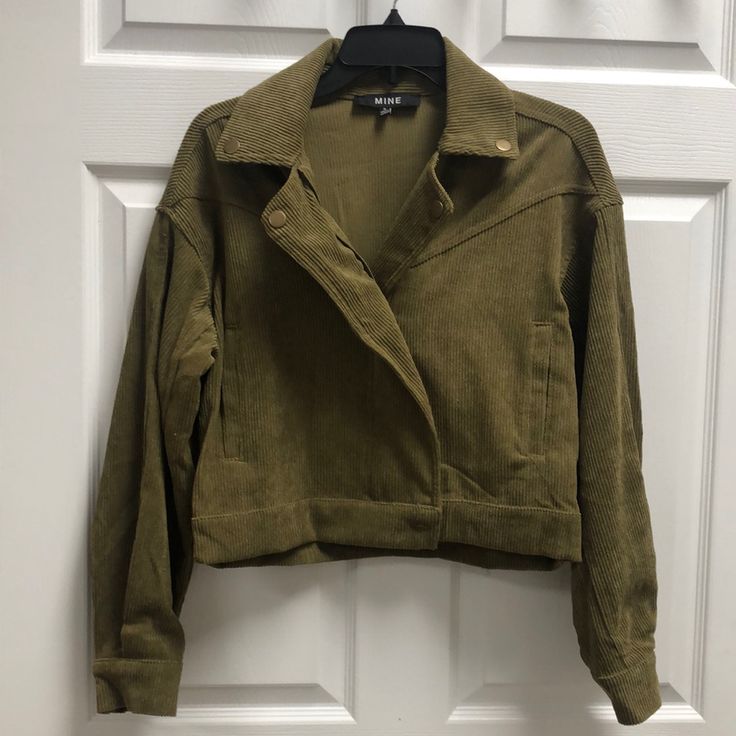 Mine Olive Jacket Nwot Size S, M, L On Rack Green Collared Fall Outerwear, Green Collared Outerwear For Fall, Collared Green Outerwear For Fall, Green Utility Outerwear For Fall, Winter Utility Cropped Jacket With Collar, Fall Collared Khaki Utility Jacket, Collared Khaki Utility Jacket For Fall, Green Long Sleeve Utility Jacket For Fall, Winter Utility Cropped Jacket With Long Sleeves