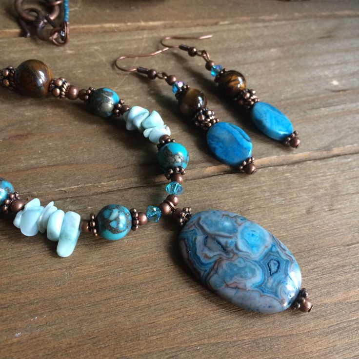 Handmade Agate Dangle Jewelry, Adjustable Bohemian Jewelry Sets With Natural Stones, Bohemian Jewelry Sets With Natural Stones, Handmade Bohemian Agate Jewelry, Bohemian Agate Jewelry With Natural Stones, Handmade Spiritual Pendant Jewelry Sets, Bohemian Jasper Gemstone Beaded Jewelry, Bohemian Agate Pendant Jewelry, Bohemian Gemstone Jewelry Sets For Gifts