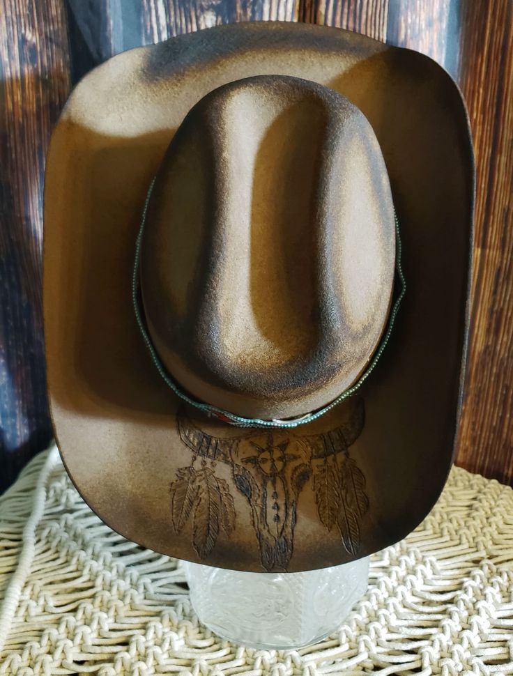 100% Wool Cowboy hat, Size Medium, hand burned under brim on the sides and on top of brim on the back.  Unique one of a kind.  Beautiful Native looking design hat band. Hand Burn, Straw Cowboy Hat, Bestest Friend, Hat Band, Cowboy Hat, Cowboy Hats, Caps Hats, Accessories Hats, Cowboy