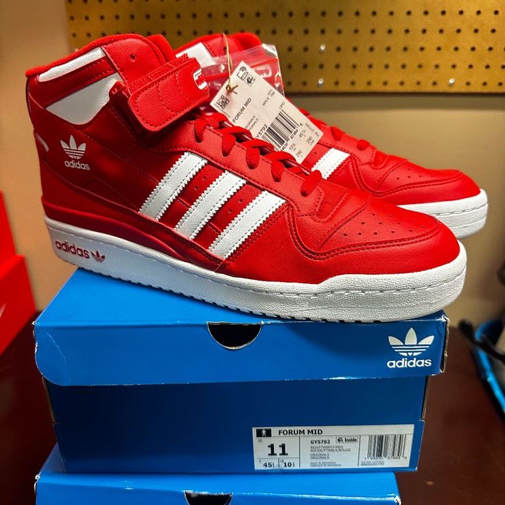 Adidas Originals Mens Red White Forum Mid Top Gy5792 Lace Up Sneaker Shoes Brand: Adidas Department: Men Size: Us 10, 10.5, 11 Color: Red, White Type: Athletic Style: Sneaker Style Code: Gy5792 Pattern: Solid Theme: Sports Shoe Shaft Style: Mid Top Closure: Lace Up Toe Shape: Round Toe Features: Comfort, Breathable, Adjustable Occasion: Activewear Seasons: All Seasons Condition: New Without Box I Offer Discounts For All Return Customers. - Jvs Red Adidas Leather Sneakers, University Red High-top Leather Basketball Shoes, University Red Leather High-top Sneakers With Round Toe, Red Leather High-top Sneakers With Rubber Sole, Red Leather Mid-top Sneakers, Classic Red Basketball Shoes With Round Toe, Red Leather Basketball Shoes With Round Toe, University Red Leather High-top Sneakers With Cushioned Footbed, Red Leather Basketball Shoes