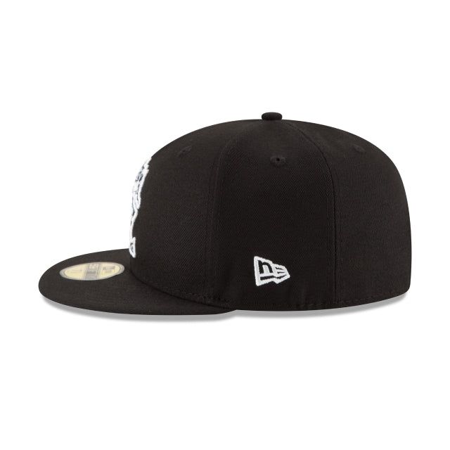 THE BASIC BLACK & WHITE is a 59FIFTY® with a black polyester crown and visor offset with the team logo in white embroidery on the front panels. Fitted Flat Crown Hat For Baseball Season, Flat Crown Fitted Hat For Baseball Season, Classic Fitted Hat With Flat Crown For Sports Events, Flat Crown Fitted Hat For Streetwear And Baseball Season, Classic Black Baseball Cap For Sports, Flat Crown Baseball Cap For Baseball Season, Flat Crown Baseball Cap For Sports Season, Flat Crown Baseball Cap For Sports, Classic Black Fitted Hat For Sports