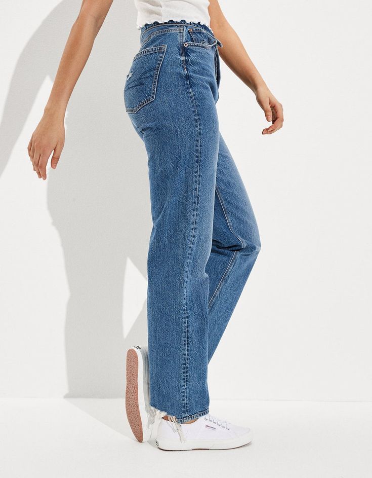 Free shipping and easy returns on American Eagle Outfitters AE Highest Waist Baggy Straight Jean. High-rise & roomy, with extra length to stack at the ankle.Rigid | Classic cot Jeans For Triangle Body Shape, Women’s Jeans, Baggy Straight Jeans, Xmas Wishlist, Jeans American Eagle, Womens Jeans, Women Men Shoes, Trending Today, American Eagle Jeans