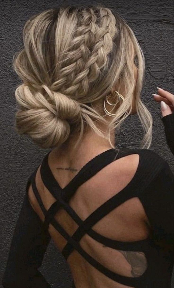 Braided Ponytail Hairstyles Bridesmaid, Beautiful Prom Hairstyles, Cute Hoco Updos, Thick Hair Prom Hairstyles, Prom Updos For Long Hair Braided, Wedding Day Hair Braid, Up Do Hair For Wedding, Braided Ponytail Hairstyles For Wedding, Wedding Hairstyles From The Front View