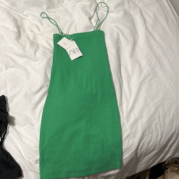 Brand New Green Stretch Cotton Mini Dress, Green Midi Bodycon Summer Dress, Green Midi Bodycon Dress For Summer, Green Bodycon Sleeveless Dress For Spring, Green Midi-length Bodycon Dress For Spring, Green Midi Length Bodycon Dress For Spring, Green Cotton Sleeveless Dress For Spring, Green Bodycon Summer Dress, Green Bodycon Midi Dress For Spring