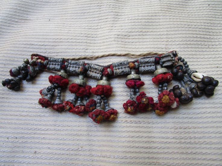 fabulous upper arm band with lead beads and terrific tassels - a collectible piece as it is 100% original It has the original string to tie it on the arm , wonderful tassels -in good condition - These pieces are all from my collection - almost impossible to find in India - purchased more than 25 + years ago All my Banjara Indian items were purchased through decades of traveling around India and shopping with the local ladies . Early 80s to a few years ago These are all real vintage not machine m Traditional Handwoven Beads For Festivals, Traditional Handwoven Festival Beads, Bohemian Bracelets With Dangling Beads, Traditional Tassel Necklaces For Festival, Traditional Festival Necklaces With Tassels, Bohemian Beads For Rituals And Festivals, Bohemian Festival Bracelets With Dangling Beads, Bohemian Bracelets With Dangling Beads For Festivals, Bohemian Beads For Traditional Ceremonies And Festivals