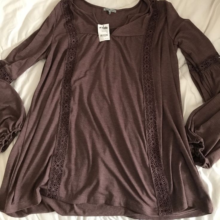 Charlotte Russe Size Large Long Sleeve Brown Flowy Shirt With Bell Sleeves Brown V-neck Top For Brunch, Casual Stretch Tops For Brunch, Fitted Brown Top For Brunch, Fitted Brown Tops For Brunch, Stretch Brown Tops For Day Out, Brown Spring Tops For Brunch, Spring Stretch Brown Long Sleeve Top, Brown Stretch Long Sleeve Top For Spring, Brown Long Sleeve Tops For Brunch