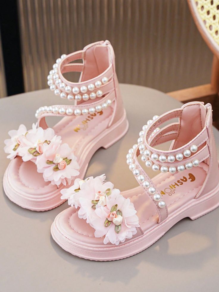 Peach Shoes, Childrens Clothing Stores, Roman Sandals, Flower Shoes, Roman Fashion, Princess Shoes, Girly Shoes, Children Shoes, Girls Sandals