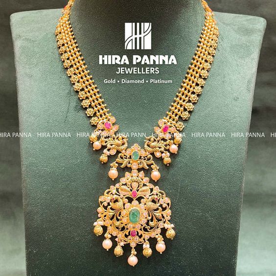 Gold Neckwear – Page 7 – Hirapanna Jewellers Latest Gold Haram Designs Indian, Antik Jewellery Gold, Latest Long Chain Designs In Gold, Long Chains Indian Gold Latest, Long Chain Designs Gold, Haram Designs Gold Latest, Latest Gold Necklace Designs, Gold Haram Designs, Kids Jewellery