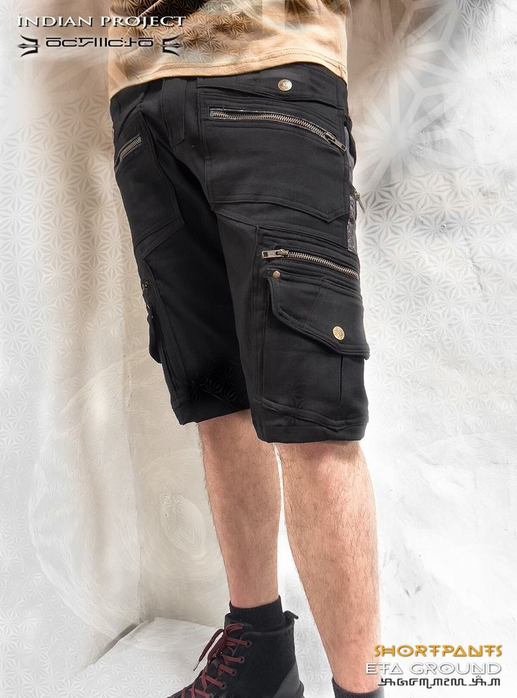 You can view all available Shortpants listed by sizes (copy & paste our link):  https://urls.fr/NceMye INDIAN PROJECT Alternative Clothing Goa (2004-2024) ETA GROUND Black :: Quarter pant in stretch Coton fabric 4 front pockets 4 back pockets 4 side pockets 2 "secret pockets" Metal buckle (keys holder) on side. Premium Quality Zippers by YKK. Please provide us with a telephone number (with country code) to ensure trouble-free delivery! Most carriers require this. Thanks. SIZING CHART Please have Black Pants With Pockets For Festival, Gothic Bottoms With Pockets For Festival, Gothic Cotton Bottoms For Festival, Fitted Black Bottoms For Festival, Alternative Style Bottoms With Pockets For Festivals, Alternative Style Festival Bottoms With Pockets, Alternative Festival Bottoms With Pockets, Techwear Pants With Pockets For Festival, Techwear Festival Pants With Pockets