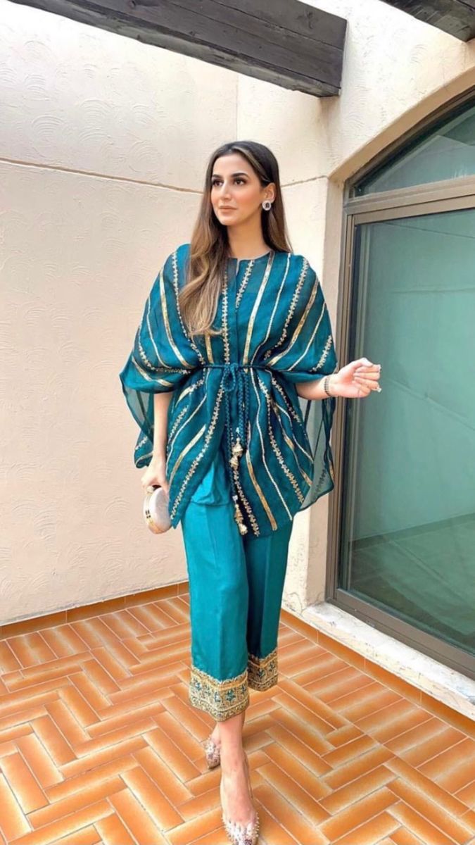 Indian Dresses To Wear To A Wedding Unique Style, Suit Designs Indian Style, Fashion Kurti, Coord Sets, Pakistani Dresses Casual, Salwar Kamiz, Trendy Dress Outfits, Simple Pakistani Dresses, Designer Dresses Casual