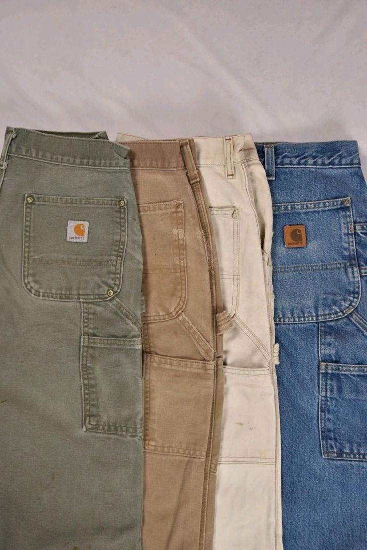 Carhartt Denims are diferent Check more at https://howcandothis.com/manstyle/carhartt-denims-are-diferent/ Retro Vintage Outfits Men, Carhartt Pants Outfit, Carhartt Mens Pants, Carhartt Outfit, Vintage Carhartt Pants, Husband Clothes, Carhartt Cargo Pants, Vintage Outfits Men, Carhartt Cargo