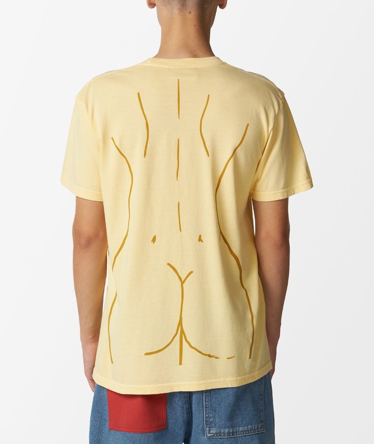 KidSuper, known for its unique designs and playful aesthetic, brings you the Women Figure T-Shirt in a vibrant yellow hue. This SP2024 season staple is crafted from 100% cotton, ensuring comfort and quality. Embrace the brand's artistic vision with this eye-catching piece, perfect for casual days or dressed-up looks. Whether you're a fan of KidSuper or new to the brand, this tee is a must-have addition to your wardrobe. Explore the collection at SVD and elevate your style game today. Get your hands on this standout piece and make a statement effortlessly. Yellow Short Sleeve T-shirt With Screen Print, Mustard Short Sleeve T-shirt With Graphic Print, Yellow Graphic T-shirt With Crew Neck, Streetwear Yellow Top With Graphic Design, Unisex Yellow Crew Neck T-shirt, Yellow Graphic Design Top For Streetwear, Yellow Organic Cotton Crew Neck Top, Unisex Yellow Graphic Print Top, Yellow Graphic Design Short Sleeve T-shirt