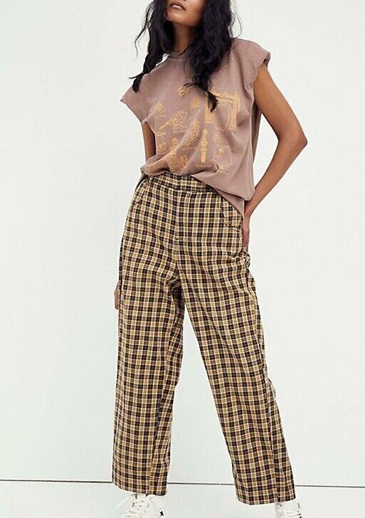 Free People A timeless classic, these menswear-inspired trousers feature a perfectly-printed plaid fabrication in a high-rise, straight leg silhouette. Hook closure and zip fly Four pocket design Cropped silhouette New with tags Hundreds of new Free People clothes, shoes and BAGS just listed. Lots of fabulous stuff! Plaid Pants Outfit, Classic Menswear, People Clothes, Fun Pants, Yellow Plaid, Plaid Pants, Crop Pants, Menswear Inspired, Bohemian Clothes