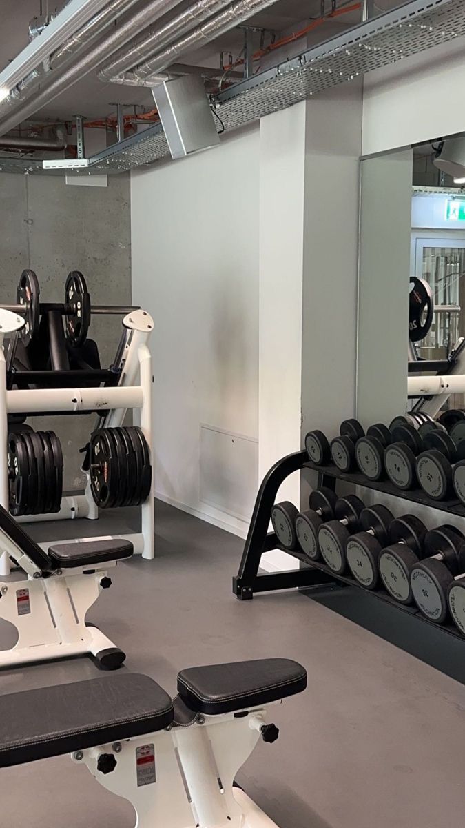 the gym is clean and ready for people to use