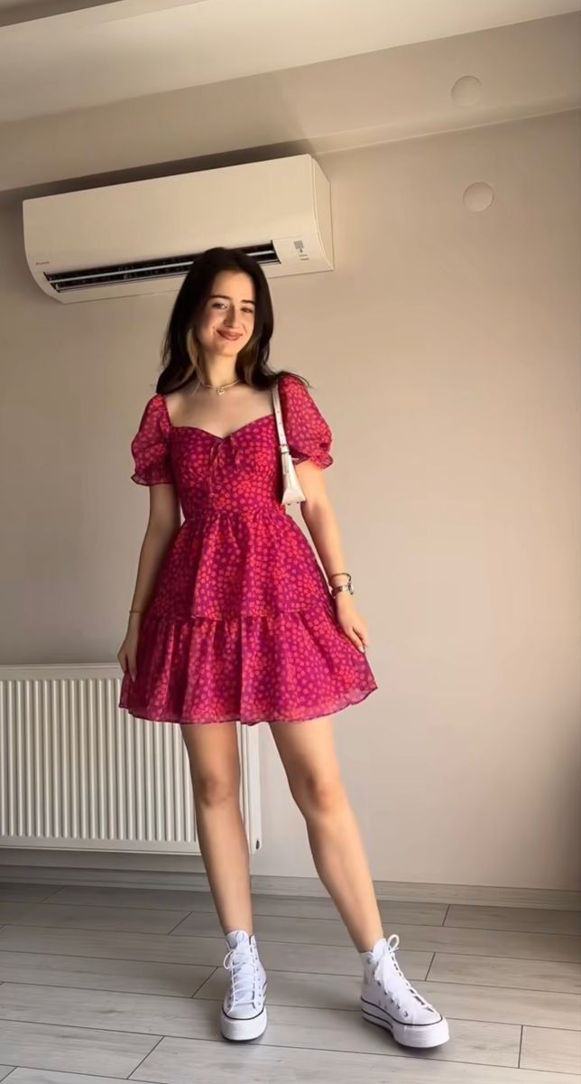 #partydress #summerwear #shopping #bohemiandress #vintage #dasterbalimurah #dasterbali #dressimport 40s Mode, Simple Frocks, Fest Outfits, Chique Outfits, Cute Dress Outfits, Trendy Dress Outfits, Looks Party, Everyday Fashion Outfits, Casual Day Outfits