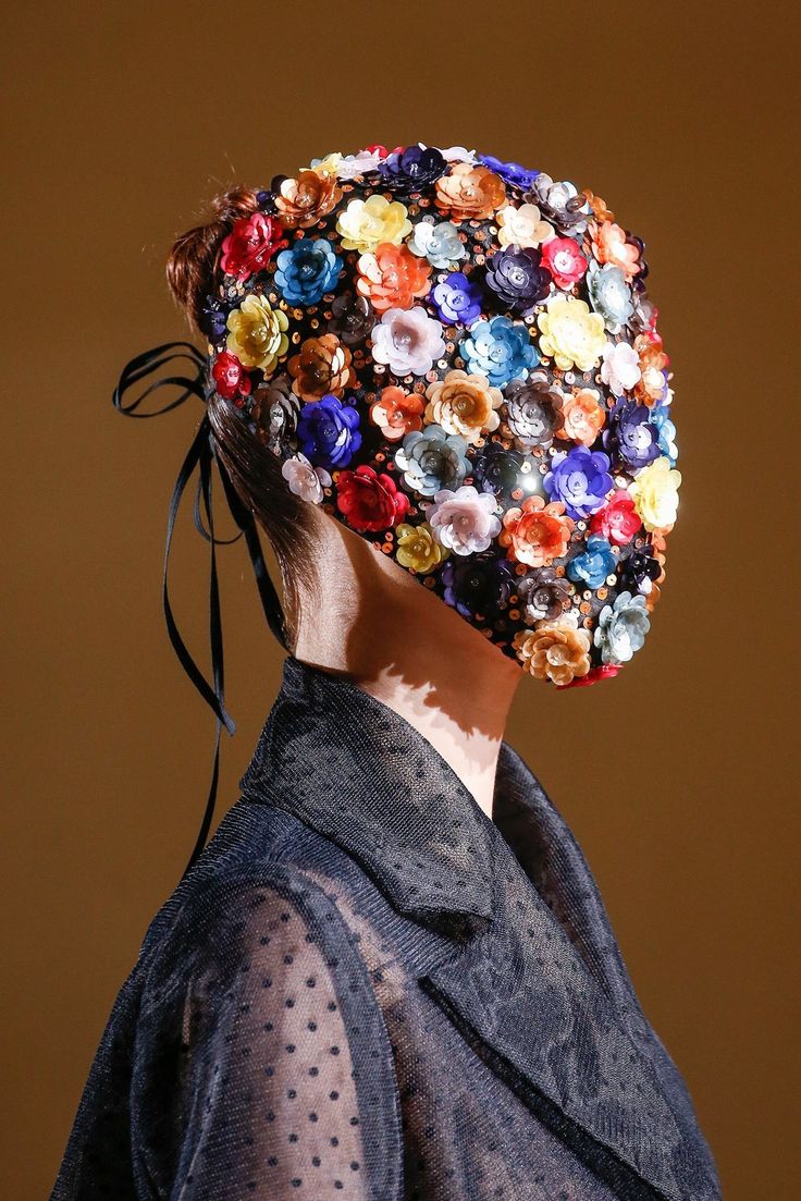 Margiela Mask, Margiela Couture, Creative Face Mask, Fall Couture, Fashion Masks, Mask Fashion, Fashion Mask, Lifestyle Art, Couture Details