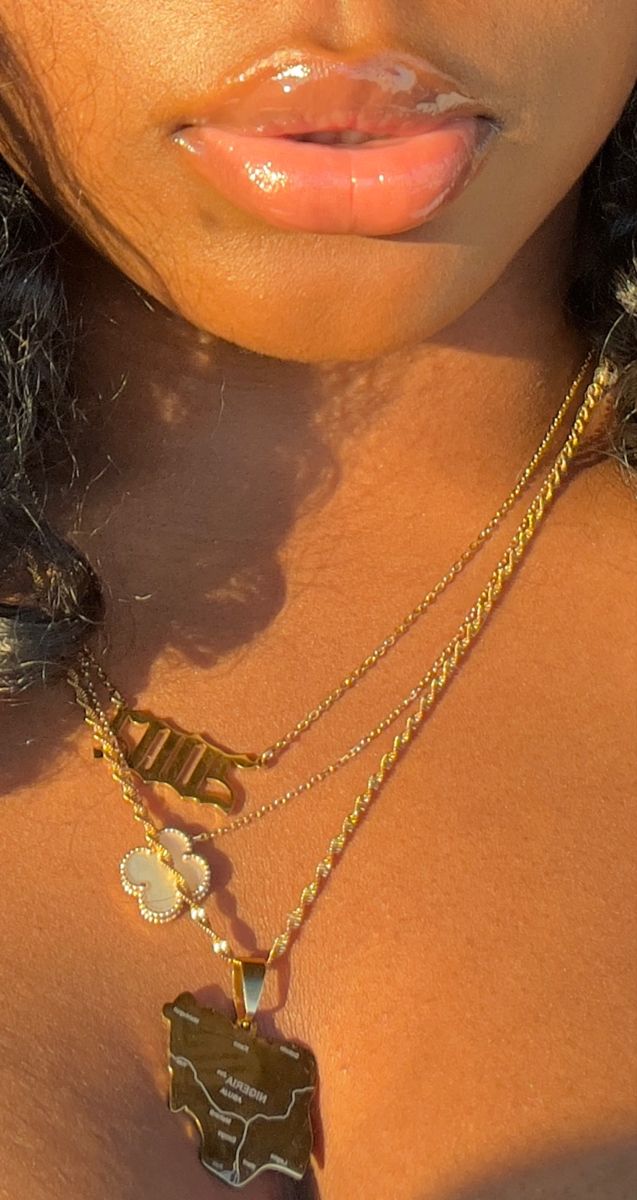 gold jewelry, golden hour, black women Black Women Necklace, Black Women Golden Hour, Gold Jewelry On Black Skin, Gold Jewellery On Dark Skin, Gold Hoops Black Women, Black Women Earrings, Black Women Wearing Gold Jewelry, Gold Bangles Black Women, Gold Aesthetic Black Woman