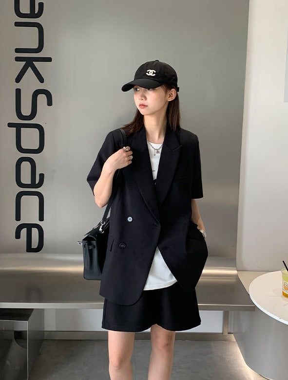 Size (CM) Dress Length Chest Sleeve S 67 106 27.5 M 68 110 28 L 69 114 28.5 Model is 158cm 45kg wears size S Casual Notch Lapel Blazer For Office, Classic Summer Office Wear Blazer, Spring Black Single Breasted Suits, Casual Short Sleeve Summer Blazer, Classic Fitted Short Sleeve Blazer, Casual Single Breasted Short Sleeve Outerwear, Spring Short Sleeve Blazer With Pockets, Casual Single-breasted Short Sleeve Outerwear, Formal Spring Blazer With Short Sleeves