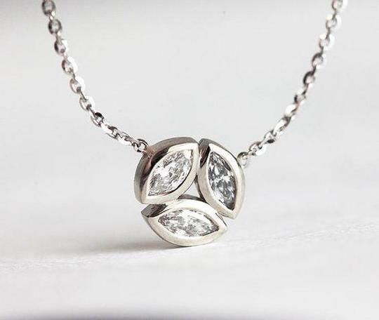 3 Ct marquise cut diamonds three stone pendant necklace white gold Rose Gold Diamond Necklace, Diamond Necklace Simple, Evening Necklace, White Gold Pendant Necklace, Simple Diamonds, Solid Gold Necklace, Diamond Solitaire Necklace, Classic Necklace, Gold Diamond Necklace