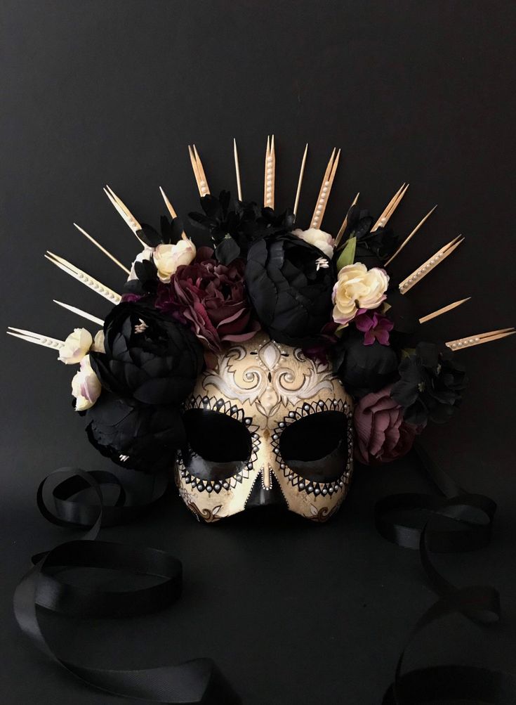 Catrina Mask, Day Of The Dead Mask, Bridesmaid Crown, The Mask Costume, Mascaras Halloween, Festival Headpiece, Black Peony, Mexican Mask, Boho Flower Crown