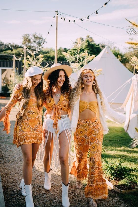 Cute Hippie Outfits, Mode Coachella, Hippie Festival Outfit, Look Disco, Looks Hippie, Look Hippie Chic, Moda Hippie, Look Boho Chic, Hippie Clothing