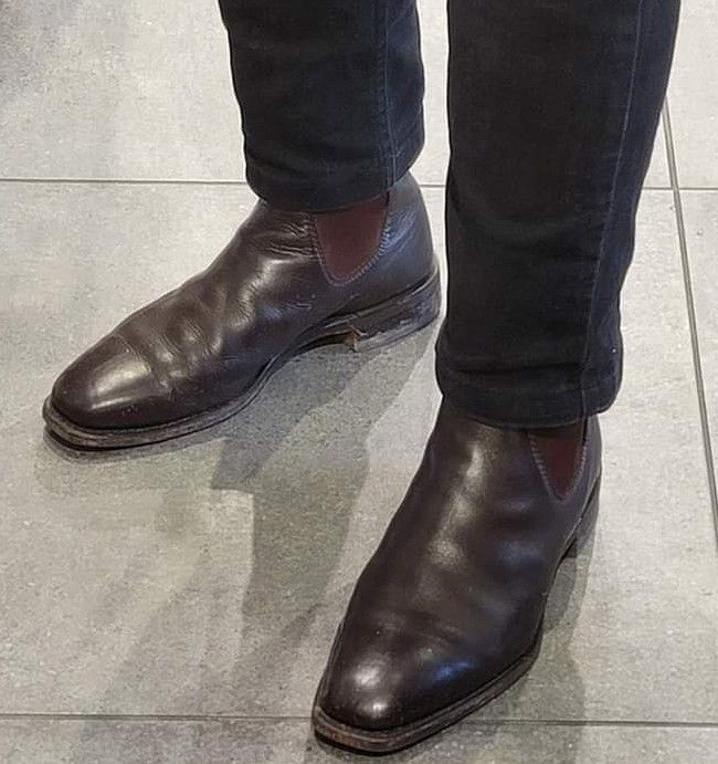 Rm Williams Boots Mens Outfit, Street Style Summer Outfits, Real Men Real Style, Rm Williams, Male Shoes, Street Style Summer, Leather Shoes Men, Shoes Men, Leather Shoes