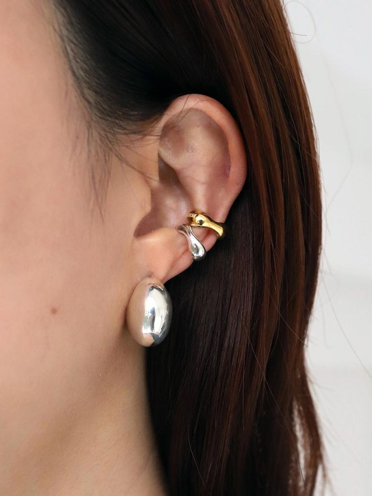 Unique and elegant accessories that will embellish your outfit - Voluminous earcuff- Adjust to fit the ear snugly, then gently secure it in place.- Engraved with AGHM on the back side. Classic Pierced Ear Cuff, Elegant Sterling Silver Clip-on Ear Cuff, Elegant Silver Ear Climbers For Everyday, Elegant Sterling Silver Tarnish-resistant Ear Climbers, Elegant Sterling Silver Single Ear Cuff, Classic Sterling Silver Ear Cuff, Classic Silver Ear Cuff For Pierced Ears, Silver Sterling Ear Cuff For Pierced Ears, Silver Single Earring Open Ring