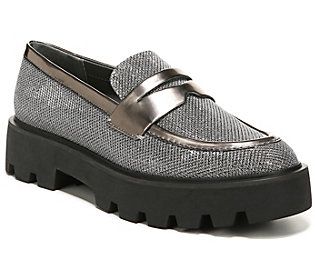 A sport-chic shoe with a substantial lug sole and an amazingly comfortable feel, the Balin loafer elevates your style whether you're headed to the boardroom or out with the girls. From Franco Sarto. Chic Shoes, Sport Chic, Franco Sarto, Lug Sole, Slip Ons, Your Style, Loafers, Slip On