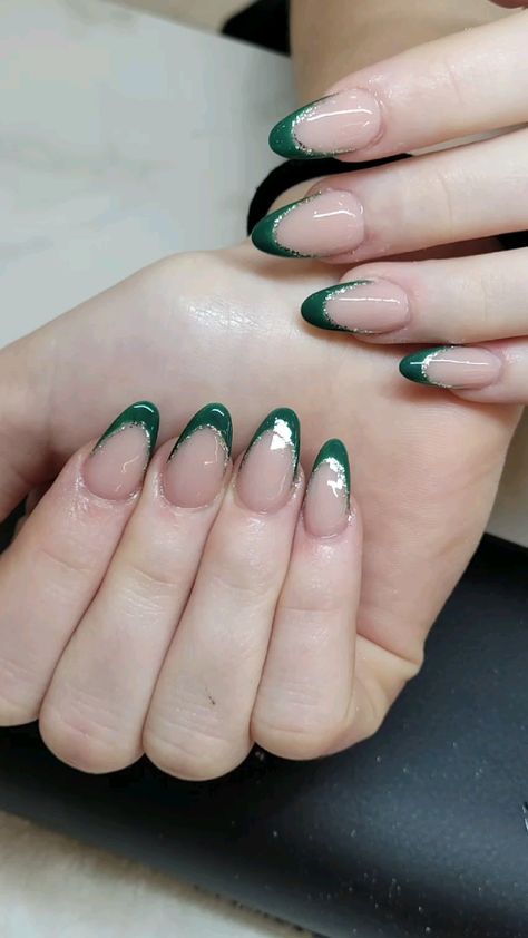 Hoco Makeup For Emerald Green Dress, Green French Tip With Silver Line, Emerald Green Grad Nails, Hoco Nails For A Emerald Green Dress, Green And Silver French Tip Nails, Homecoming Nails For Green Dress, Hoco Nail Ideas Green Dress, Emerald Green Silver Nails, Hoco Nails Green Dress