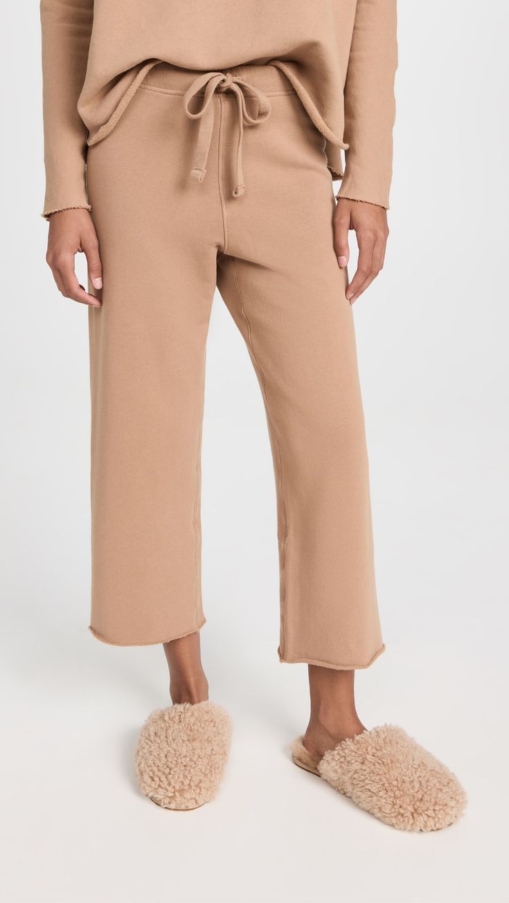 Fabric: Mid-weight french terryRolled raw hemCovered elastic waist with drawstringShell: 100% cottonWash coldMade in the USAStyle #FRANK30364 Frank And Eileen, Frank & Eileen, Active Wear Pants, The Favorite, Italian Fabric, Clothing Labels, Womens Sweatpants, Natural Fabrics, Active Wear For Women