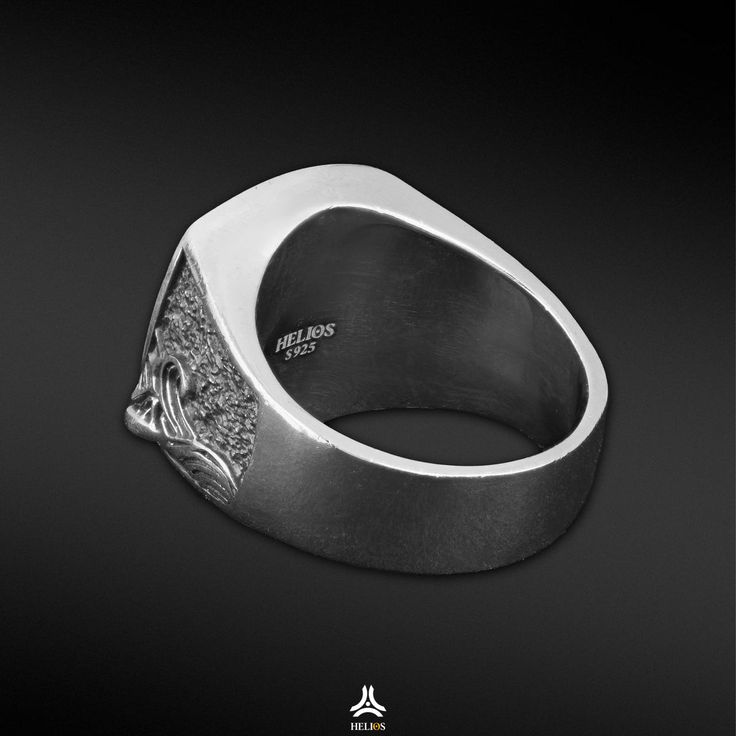 CRAFTED TO IMPRESS Every piece is CRAFTED to last; quality is the soul of the brand. Experience the art of handcrafted men's silver jewelry. Each piece is meticulously crafted, from casting to polishing, ensuring perfect finishing. Elevate your jewelry experience with our distinctive rings, where craftsmanship meets excellence. PRECISION AND PERFECTION Our rings are crafted from S925 silver, and then meticulously hand-finished to achieve perfection.Stylish, classic, and understated designs, perf The Great Wave Of Kanagawa, Wave Of Kanagawa, Warrior Ring, Mens Silver Jewelry, The Great Wave, Samurai Warrior, Brand Experience, Puzzle Pieces, Bracelet Sizes