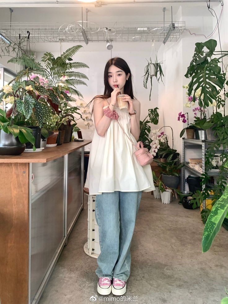 Extra Oversized Outfit, Dresses With Jeans Underneath, Dress Over Pants Korean, Chinese Summer Outfits, Pants Under Dress, Modest Girly Outfits, Dress Over Jeans, Dress Over Pants, Modest Summer Outfits