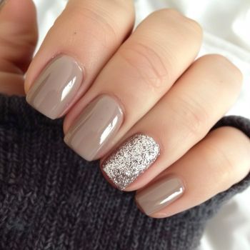 25 Trendy Taupe Nails To Try ASAP For Fall And Winter Pale Fall Nails, Fall Neutral Gel Nails, Neutral Nails With Glitter Accent, Nail Color With Teal Dress, Taupe Wedding Nails, Easy Fall Dip Nails, Taupe Short Nails, Taupe Nail Designs Classy, Nails To Go With Taupe Dress