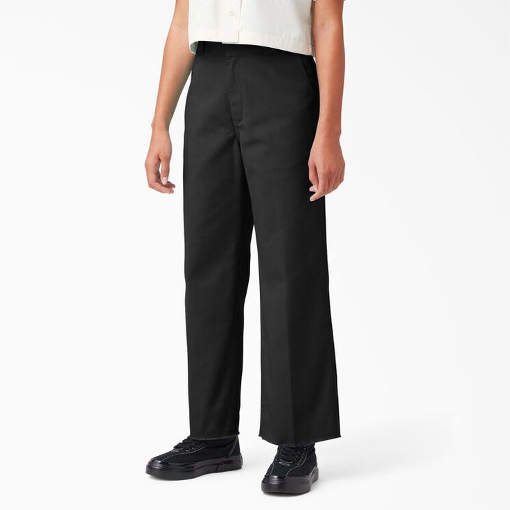 Women's Twill Cropped Pants - Dickies US, Rinsed Green Moss 14 Classic Streetwear Pants With Standard Cut Leg, Classic Streetwear Pants With Standard Cut, Cotton Full-length Cargo Pants For Work, Full-length Cargo Pants For Workwear In Spring, Full Length Cargo Pants For Workwear In Spring, Classic Black Cargo Pants For Work, Classic Streetwear Trousers, Wide Leg Work Pants With Welt Pockets For Streetwear, Classic Pants With Side Pockets For Streetwear