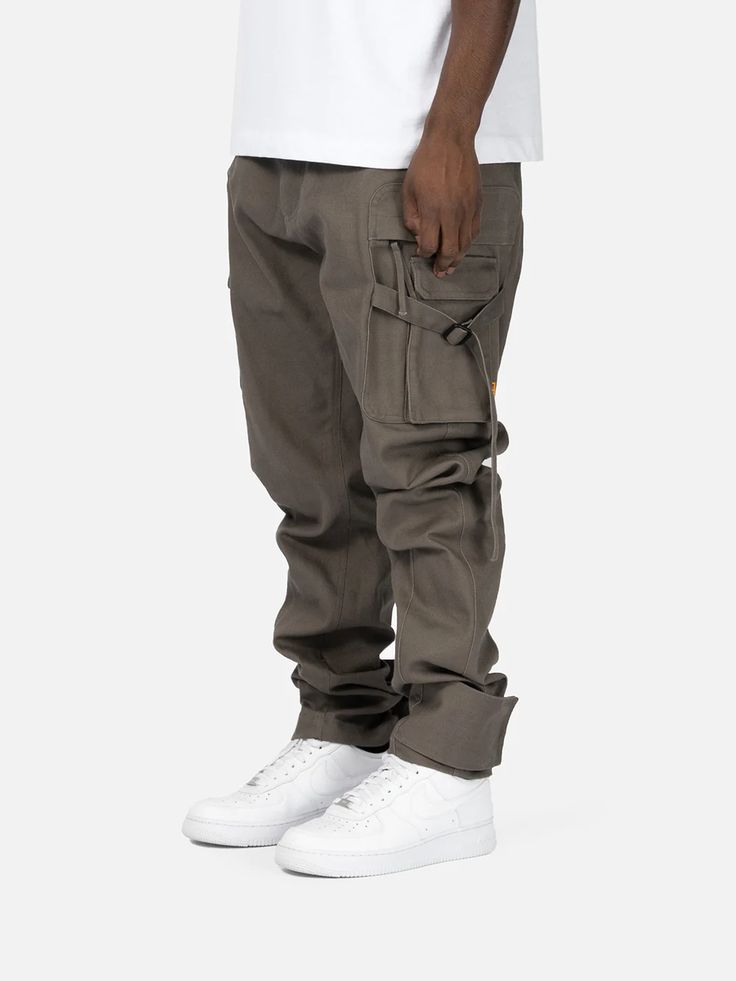 X15 Cargo Pants - Dust | Blacktailor – BLACKTAILOR Velcro Tape, It Is Finished, Coin Bag, Low Waisted, Tapered Legs, Flap Pocket, Cargo Pants, Patch Pocket, Cool Style