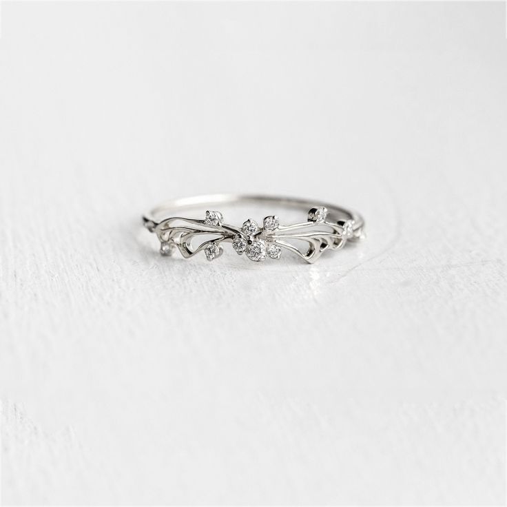 Fine Jewelry White Gold Gemstone Flower Ring, Stackable White Gold Crystal Ring, Nature-inspired Diamond Ring With Prong Setting, Silver Promise Flower Ring - Fine Jewelry, Silver Flower Promise Ring Fine Jewelry, Silver Promise Flower Ring In Fine Jewelry Style, Silver Flower Ring For Promise - Fine Jewelry, Silver Flower Ring For Promise In Fine Jewelry Style, Exquisite 14k White Gold Promise Ring