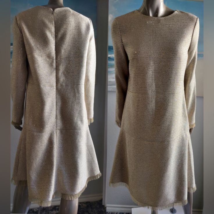 $4000 New Oscar De La Renta Stunning Silk Lined Gold Tweed Runway Dress Us 12 New Without Tag Just Gorgeous Oscar De La Renta Exclusive Tweed Silk Gold Thread Dress. Retail Est $4,000.00 Please See Pictures For Details. Size Us 12 ****** 39" Bust 36"Waist 44" Hips 40" Length - From Top Of Shoulder ***** Please Go By The Measurement. Fabrication: Tweed Metalic Thread Lining: Silk Origin: Usa Retail Est $4,000.00 Please Contact Us If You Have Any Question. All Of The Items Are Guaranteed To Be 100 Luxury Long Sleeve Tweed Dress For Formal Occasions, Evening Tweed Long Sleeve Dress, Luxury Knee-length Tweed Dress For Formal Occasions, Luxury Long Sleeve Tweed Dress, Formal A-line Tweed Dress For Fall, Formal Cream Tweed Dress, Formal Knee-length Wool Tweed Dress, Formal Long Sleeve Tweed Dress For Spring, Spring Evening Long Sleeve Tweed Dress