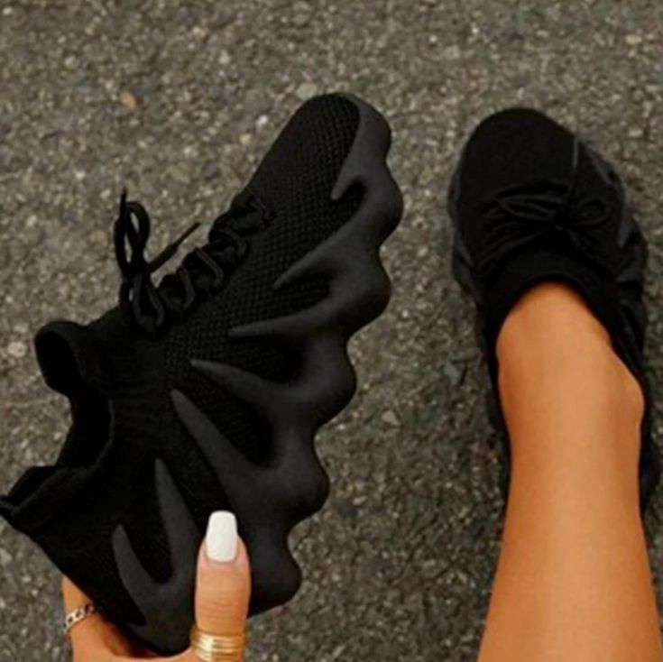 - New ,Exellent Quality + Comfort - Size 40 And 41 Euro Size Available - Stretch - Easy In + Out - High End Sneaker Dupe. Octopus Knitting, Fly Shoes, Light Sneakers, Plastic Heels, Sock Sneakers, Sneakers Mode, Round Toe Heels, Black Sneakers, Lace Up Heels