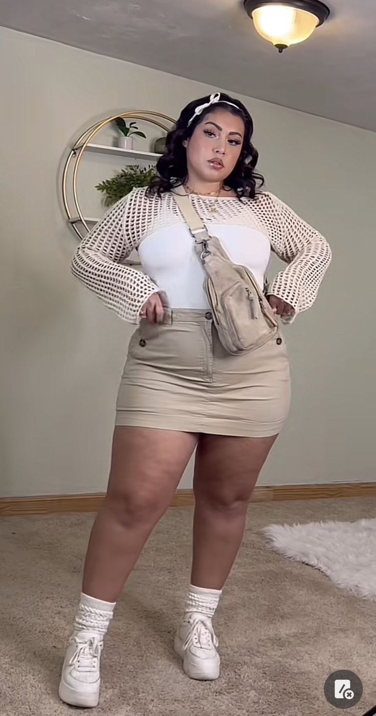 Tank Top Layered Over Shirt Plus Size, Trendy Outfit Inspo Plus Size, Aesthetic Plus Size Outfits Summer, Short Cargo Skirt Outfit Plus Size, Karol G Concert Outfits Plus Size, Apple Shape Fashion Plus Size, Pretty Outfits Plus Size, Concert Outfit For Plus Size, Plus Size Bimbocore Outfits