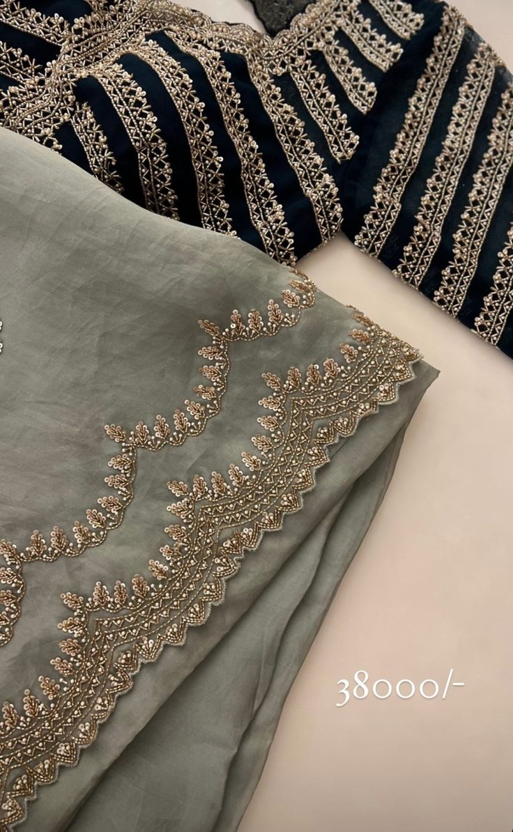 Zardosi Embroidery Dupatta, Handwork Embroidery Design Saree, Embroidery Dupatta Designs Ideas, Khatli Work Saree Design, Handwork Duppata Design, Couture Embroidery Designs, Hand Work Border Design, Zardozi Embroidery Designs Border, Handwork Dupatta Design