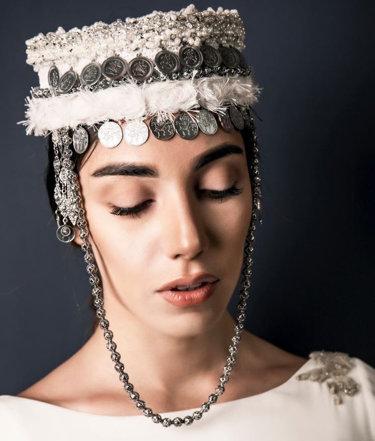 Fez “Moks” (Rent) - Pregomesh Medieval Headdress, Armenian Women, Character Accessories, Colorful Stones, Royal Crowns, Wedding Headdress, Head Design, Heritage Collection, Silver Pieces