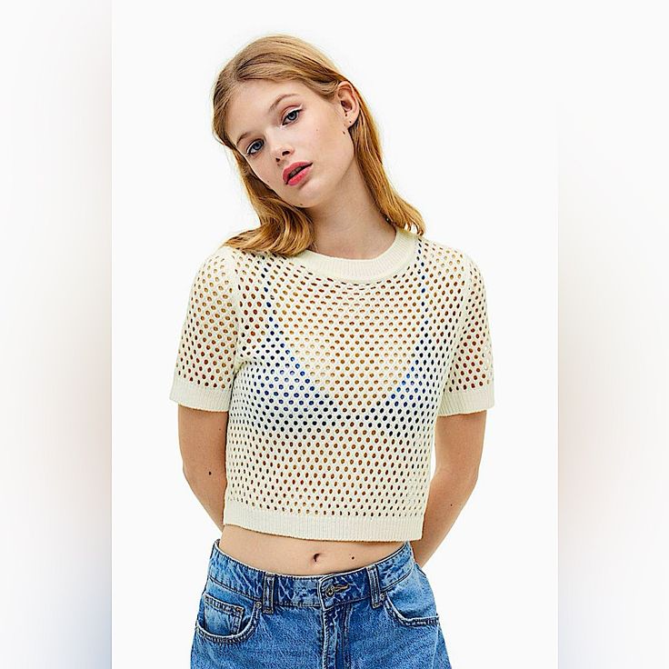 Short, Crochet-Look Top In A Soft Hole Knit. Round Neckline, Short Sleeves, And Ribbing At Neckline, Cuffs, And Hem ~ H&M. It Can Fit A Size (Xs). It Has Only Been Tried On Once And Has Not Been Worn Out. It Will Not Come In A H&M Bag. It Will Be Wrapped In Bubble Wrap Which Will Then Be Placed In A Brown Box For Shipping. Seamless Summer Knit Top, Seamless Knit Top For Summer, Fitted Pointelle Knit Tops For The Beach, Fitted Pointelle Knit Tops For Beach, Knitted Short Sleeve Summer Tops, Trendy Seamless Summer Knit Top, Cropped Crochet Top With Textured Knit, Knitted Short Sleeve Tops For Summer, Open Knit Short Sleeve Top