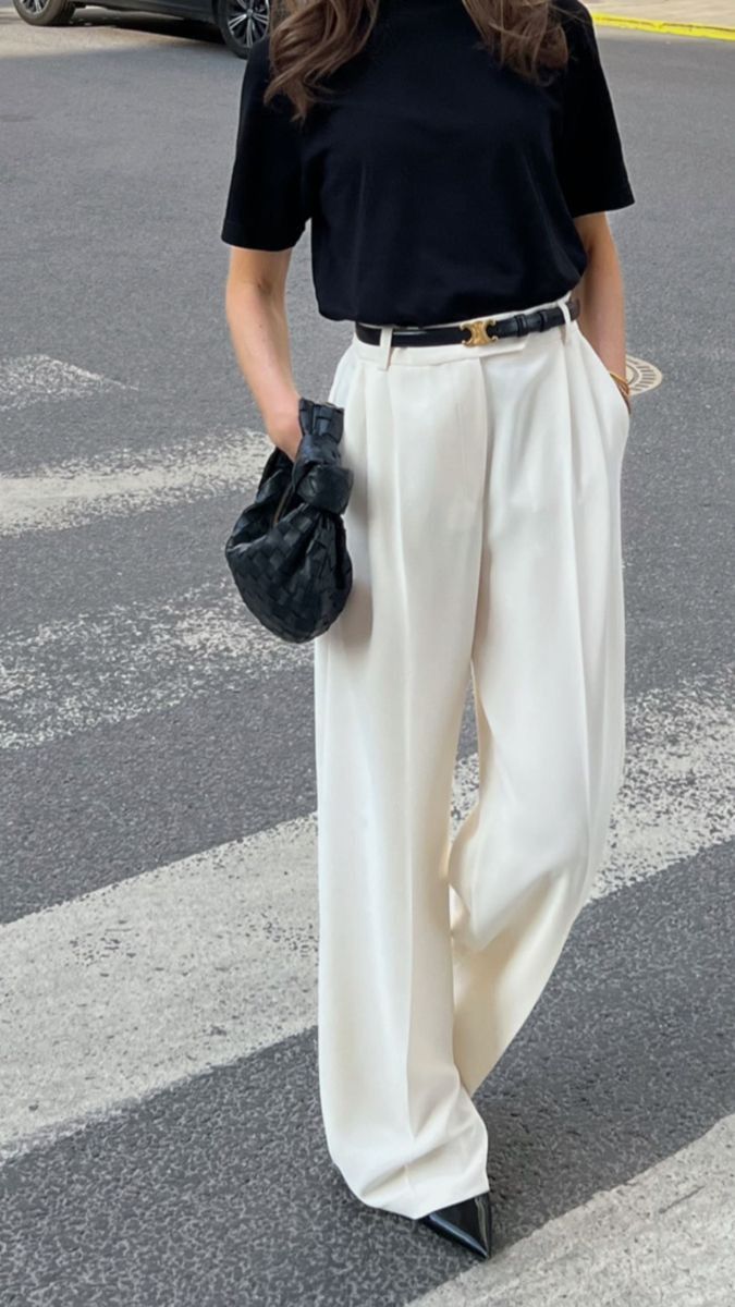 White Pants White Shirt, White Pants Business Outfit, Cream Tailored Pants Outfit, White Top Black Trousers Outfit, Work Outfits Women Pants, Work Outfit White Pants, White Pants Black Shoes, Cream Pants Work Outfit, White And Black Striped Pants Outfit