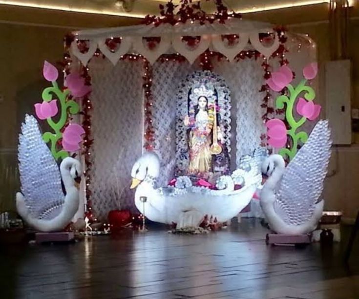 Simple Decoration Ideas At Home, Saraswati Puja Decoration Ideas, Saraswati Puja Decoration, Puja Decoration Ideas, Simple Decoration Ideas, Saraswati Pooja, Pooja Room Designs, Gauri Decoration, Puja Decoration